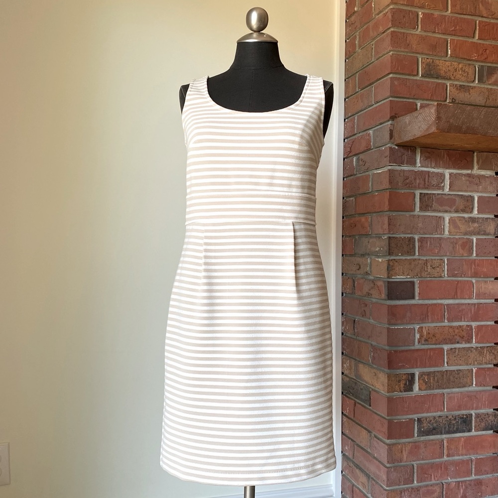 Ann Taylor LOFT Sheath Dress - Size 2